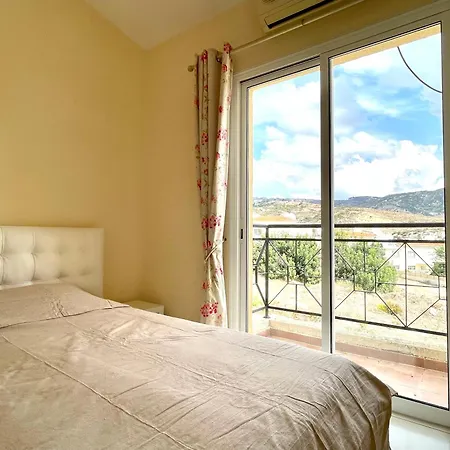 Διαμέρισμα Quiet Cozy Apartment, Full New Ac, Covered Parking, Fast Wi-fi
